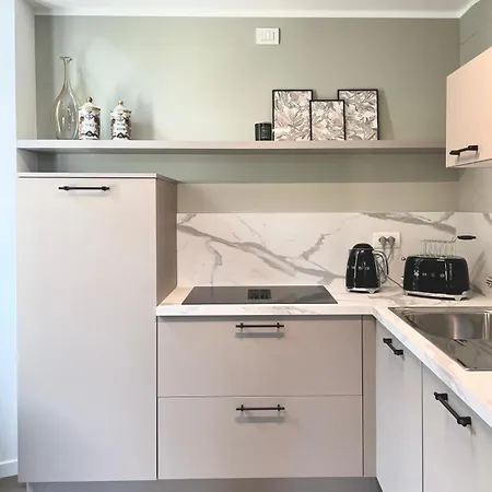Maderni Loft Lägenhet Como